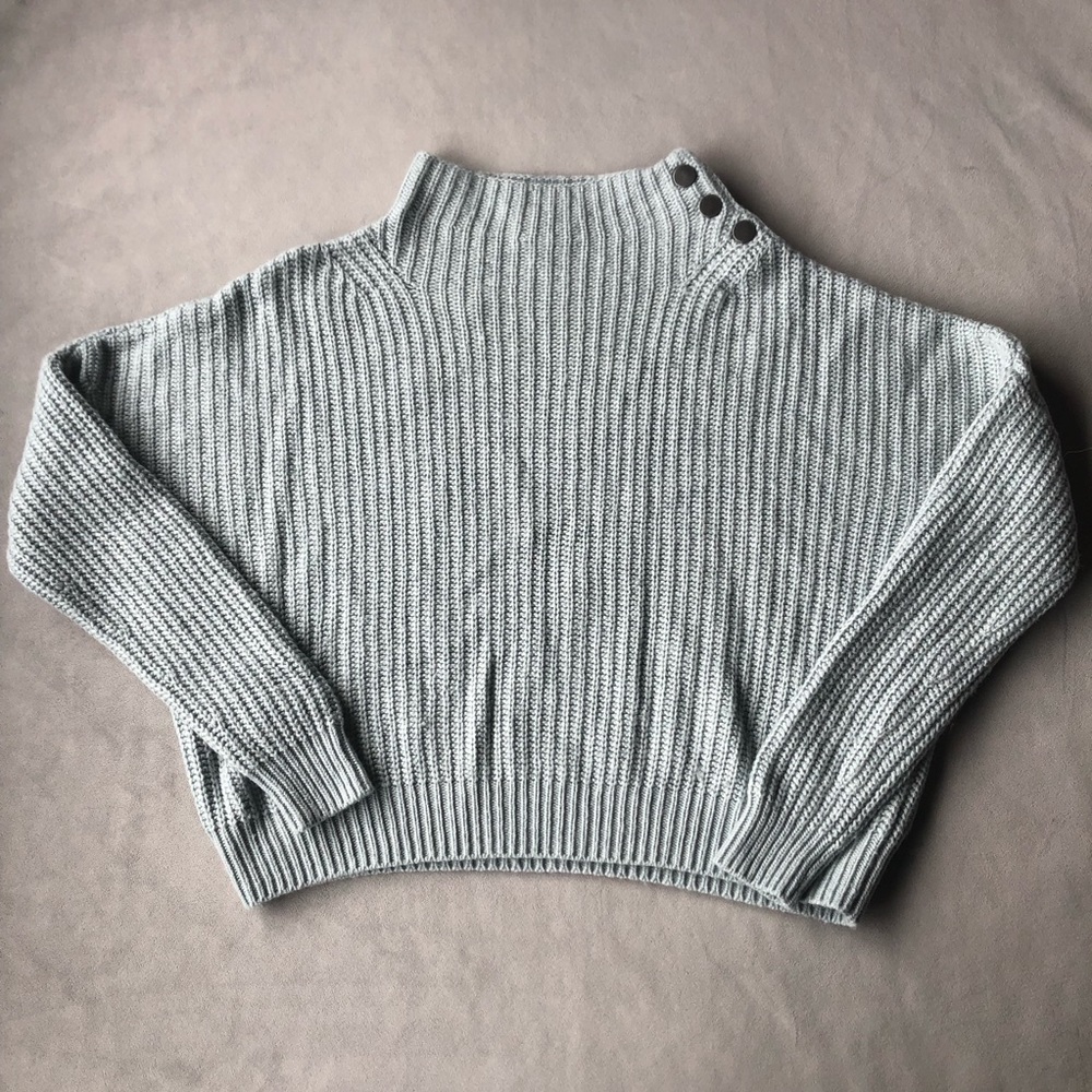 EnThread ~ Mock Neck Knit Sweater with Buttons on Shoulder ~ Women’s Size Medium
